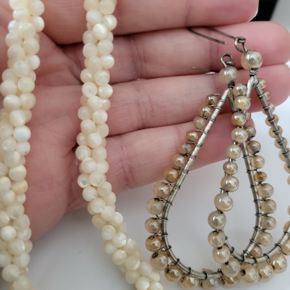Vintage Mother of Pearl Twisted Necklace with Complimentary Contemporary Earring - Picture 15 of 16